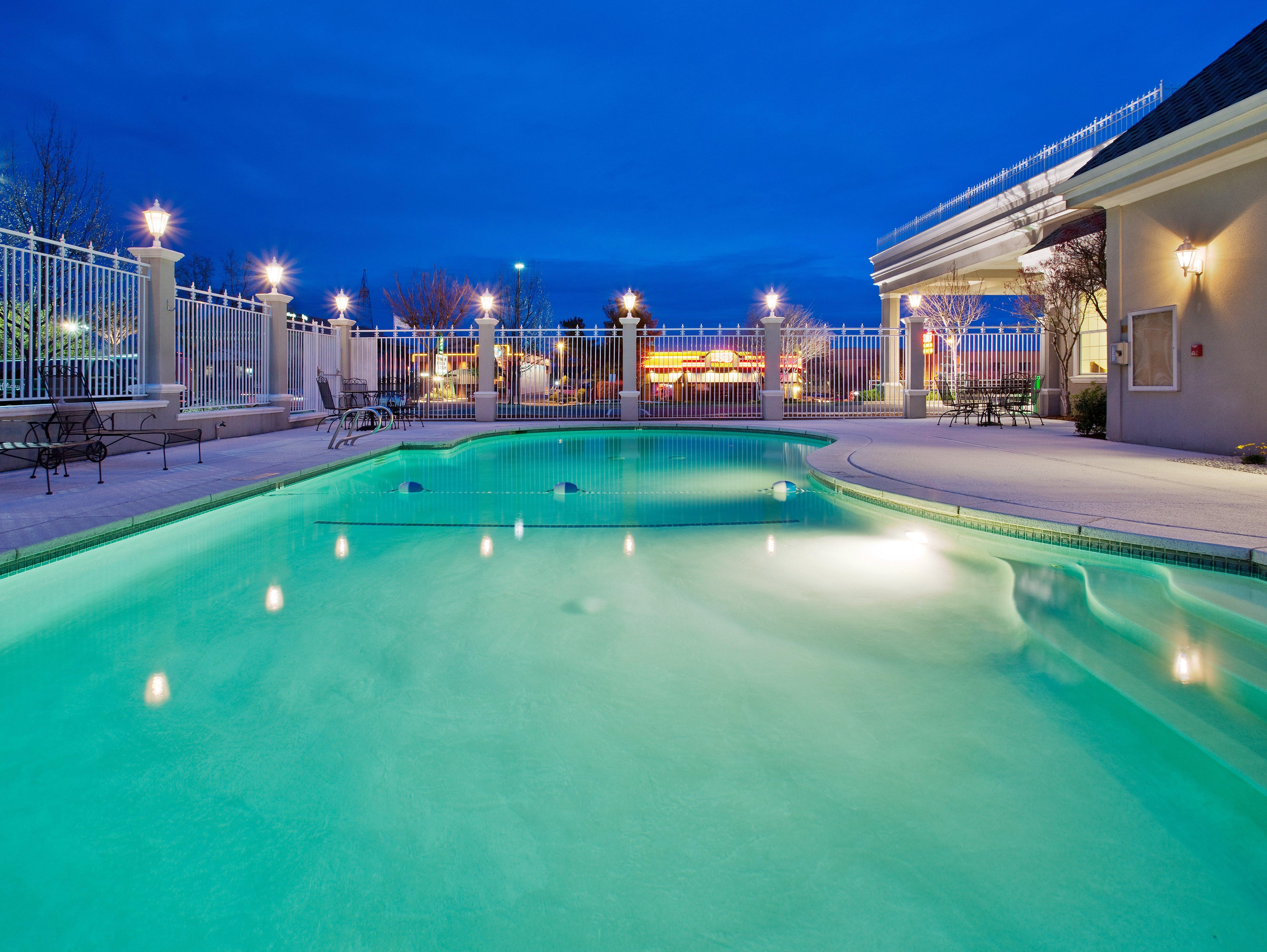 Holiday Inn Redding By Ihg Εξωτερικό φωτογραφία